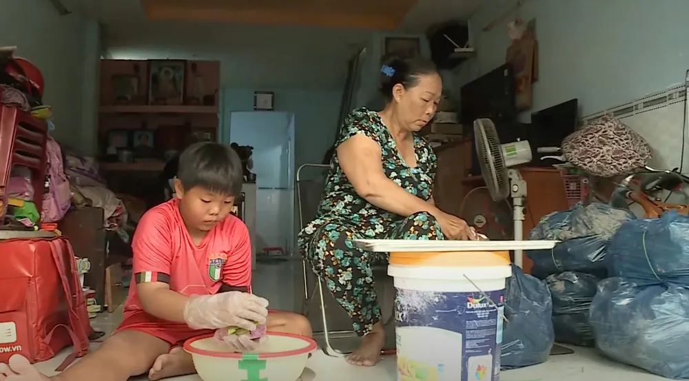 HLV Nguyễn Hồng Sơn và 2 bảo mẫu chính thức “truy tìm” chân sút tài năng Cầu thủ nhí 2020 ảnh 5