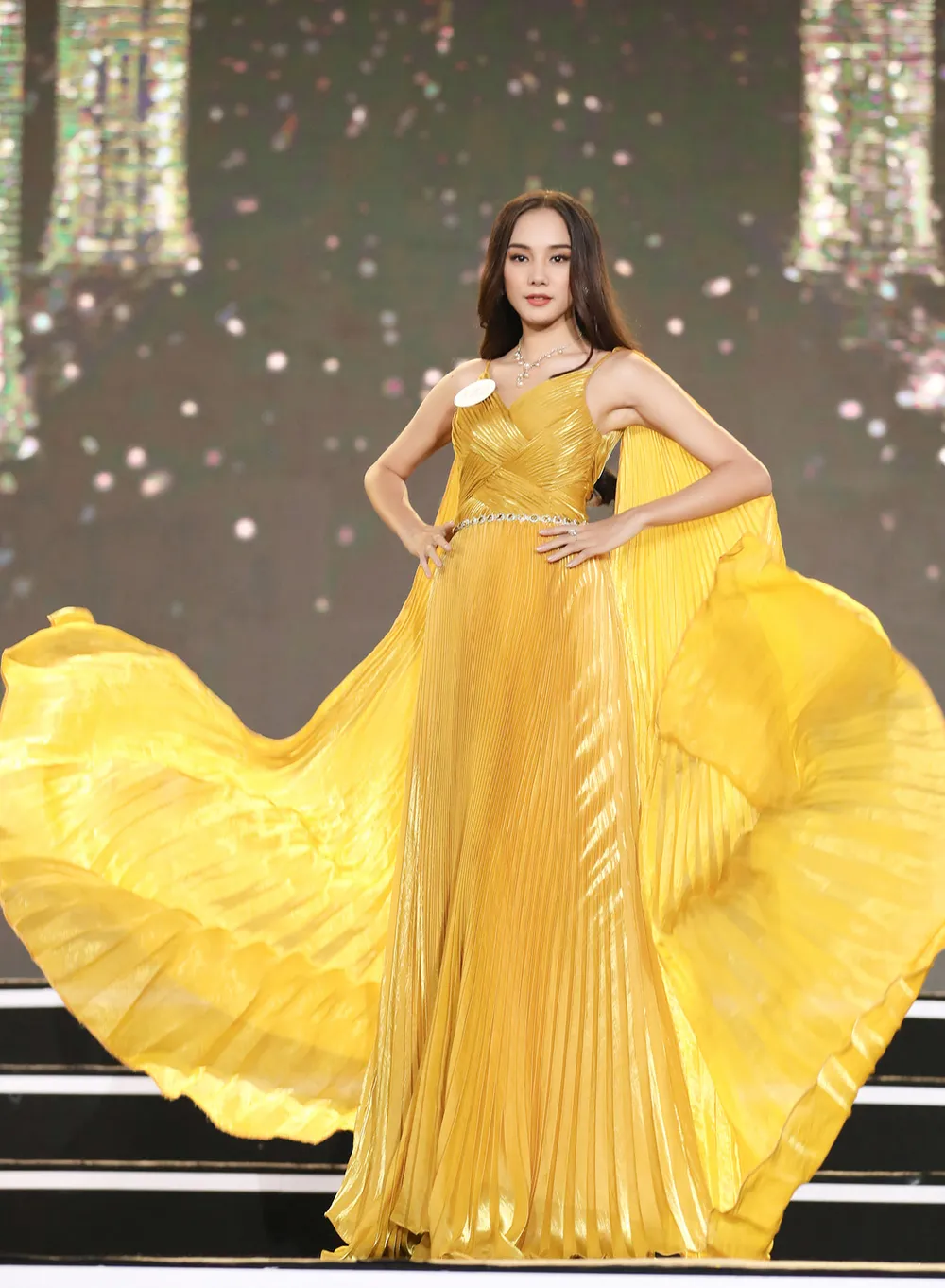 Công bố 35 thí sinh vào Vòng Chung kết Hoa hậu Việt Nam 2020 ảnh 10