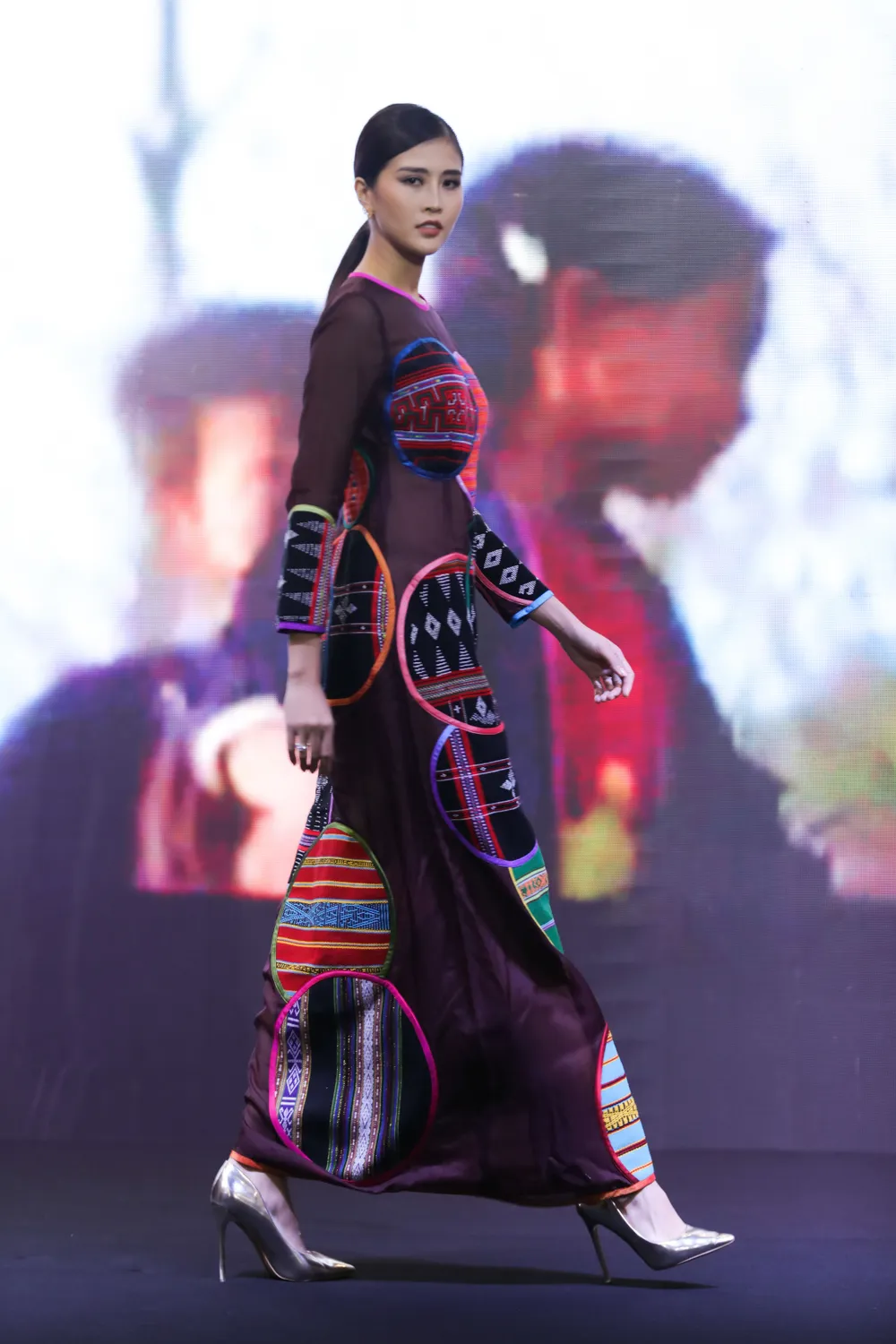 Lễ hội Văn hóa Thổ cẩm Việt Nam 2020: Sẽ trình diễn Fashion show “Hương rừng sắc núi” ảnh 5