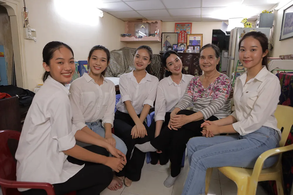 Cận cảnh nhan sắc tân ​Hoa hậu Đỗ Thị Hà  ảnh 17