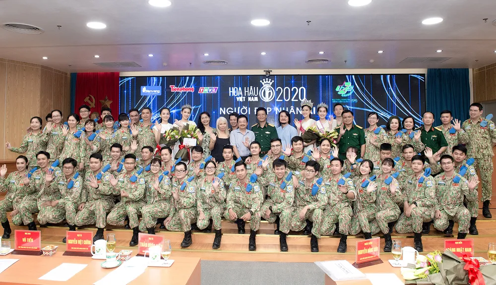 Chuyến từ thiện đầu tiên của Tân Hoa hậu Đỗ Thị Hà ảnh 8