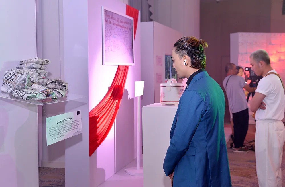 Đông đảo nghệ sĩ đồng hành đêm hội ngộ “Cảm xúc 30 năm” ảnh 7