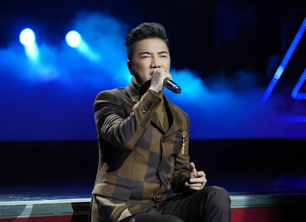 Quang Dũng, Đàm Vĩnh Hưng, Hạ Trâm hát mừng “Giáng sinh 2020 - Ánh sáng Tình yêu” ảnh 4