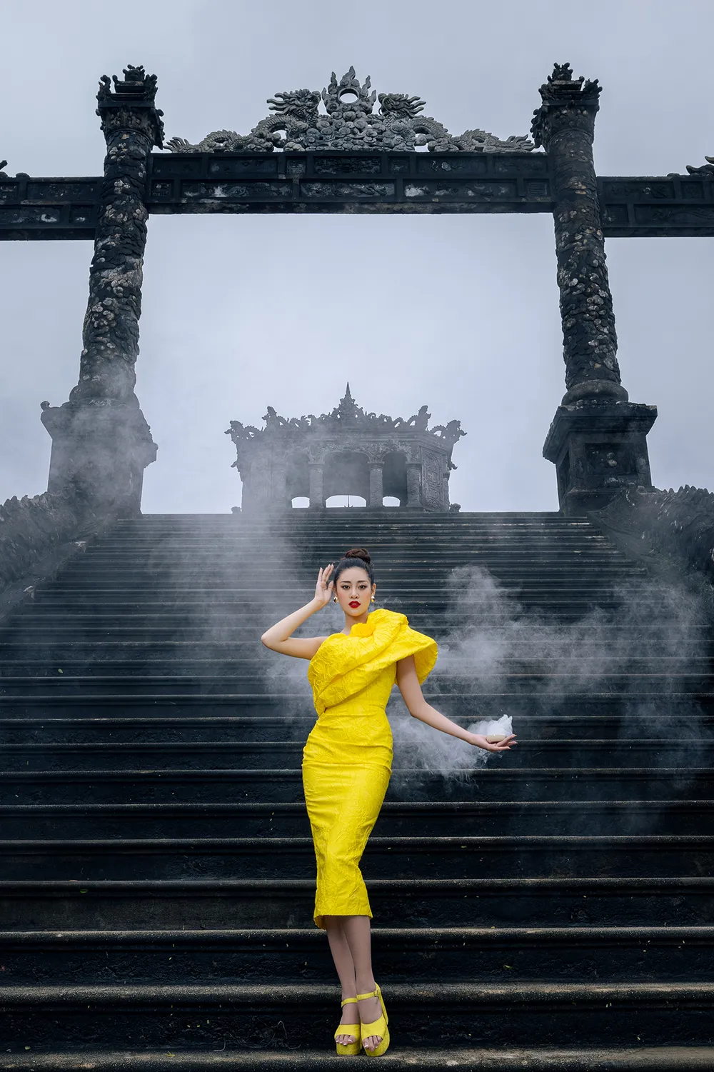 Dàn hoa hậu, á hậu rực rỡ giữa Cố đô Huế ảnh 3