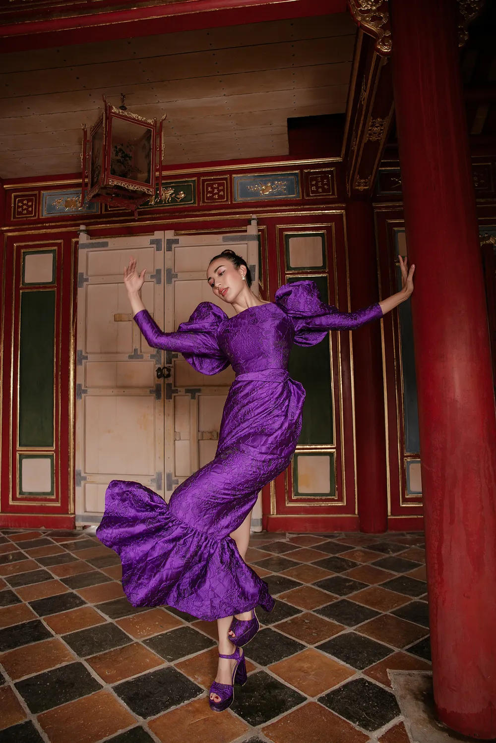 Dàn hoa hậu, á hậu rực rỡ giữa Cố đô Huế ảnh 5