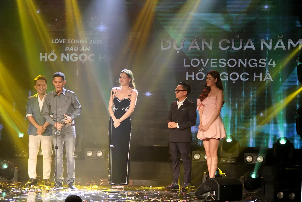 Binz và Amee đoạt giải ca sĩ của năm tại Giải thưởng Làn sóng xanh 2020 ảnh 13