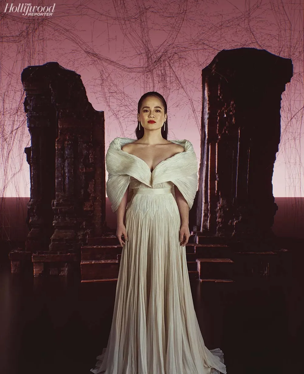 Sao gốc Việt Kelly Marie Trần tạo hình khác lạ trong trang phục NTK Công Trí ảnh 4