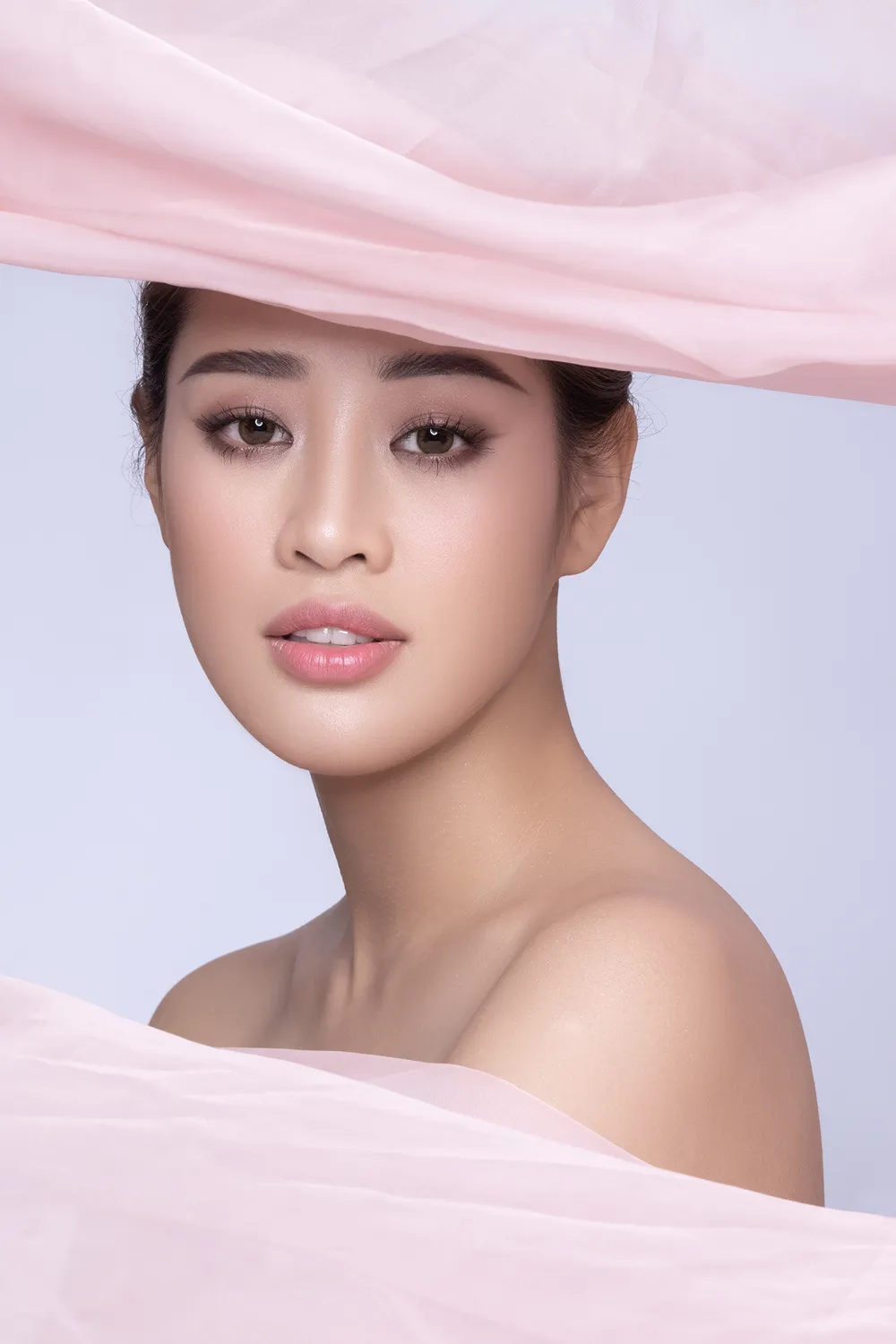 Hoa hậu Khánh Vân kể câu chuyện của những dải lụa  ảnh 4