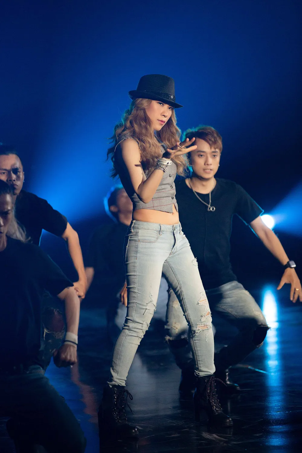 Mỹ Tâm phát hành MV nhạc dance “Hào quang” ảnh 4