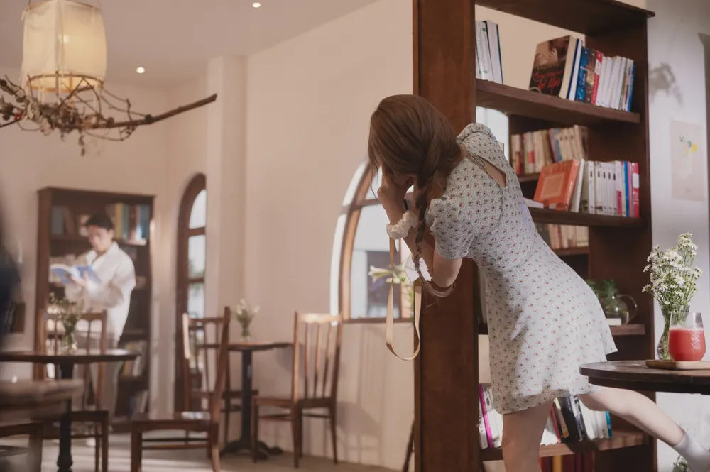 Thiều Bảo Trâm hát nhạc tỏ tình trong MV “Love Rosie” ảnh 2