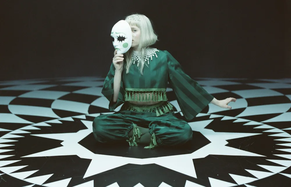 Aurora ​trở lại cùng “Cure for me” ảnh 1