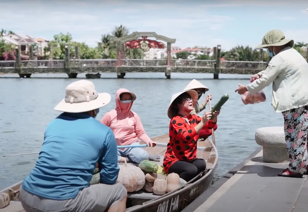 Lắng đọng ân tình người miền Trung ảnh 5