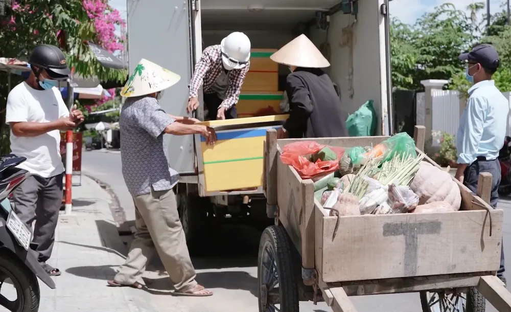 Lắng đọng ân tình người miền Trung ảnh 4