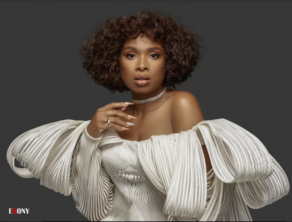 Sao Hollywood diện thiết kế Công Trí trên thảm đỏ LHP Quốc tế Toronto 2021 ảnh 5