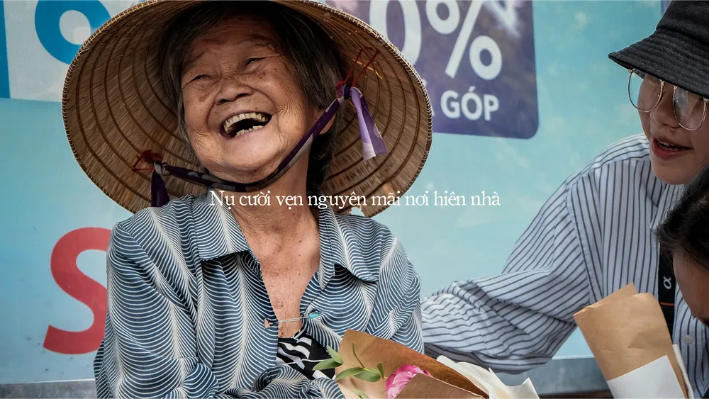 Nguyên Hà và dàn đồng ca y bác sĩ, tình nguyện viên hát “Đã bao lâu” ảnh 12