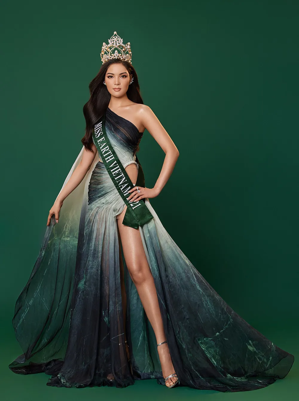 Bất ngờ thí sinh Hoa hậu Trái Đất Việt Nam trở thành đại diện thi Miss Earth 2021 ảnh 3