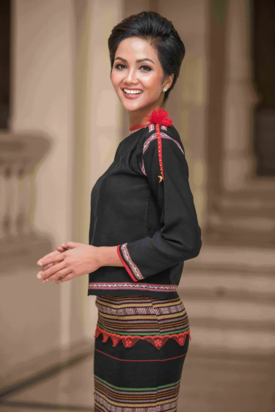 Hoa hậu H’Hen Niê đại diện hình ảnh chương trình nghệ thuật “Dòng chảy bất tận” ảnh 4