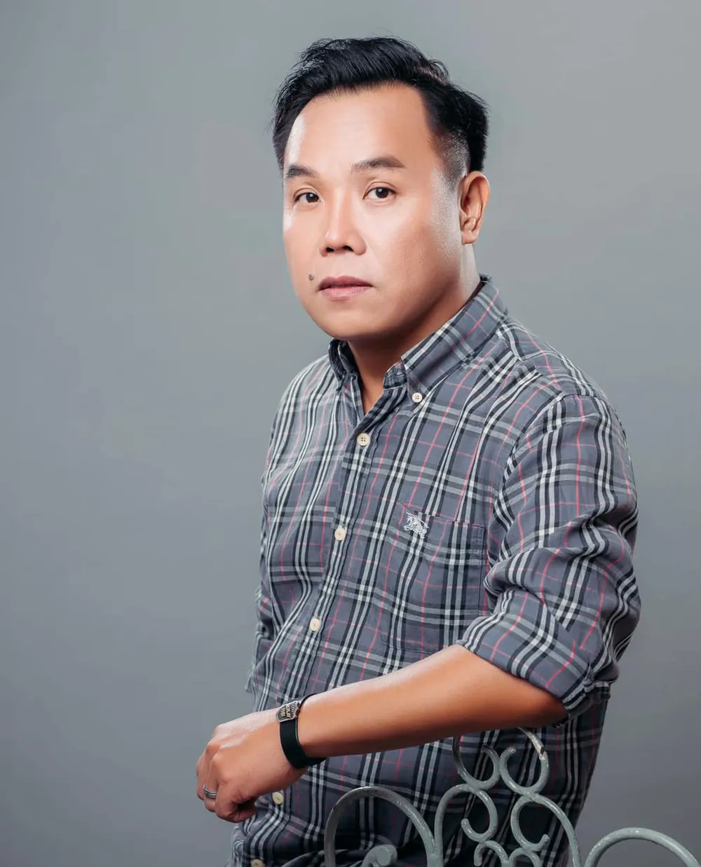 Cùng NTK Việt Hùng, Vũ Huyền Diệu mang nét đẹp làng nghề Việt đến quốc tế ảnh 2