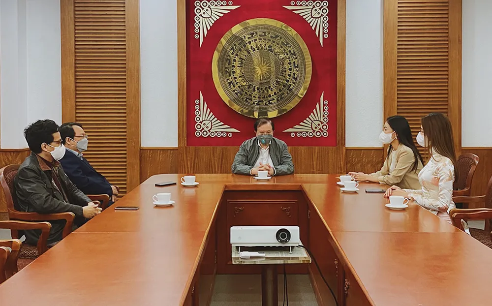 ​Hoa hậu Thùy Tiên hỗ trợ trẻ em mồ côi, người dân khó khăn ngay sau khi về nước ảnh 12