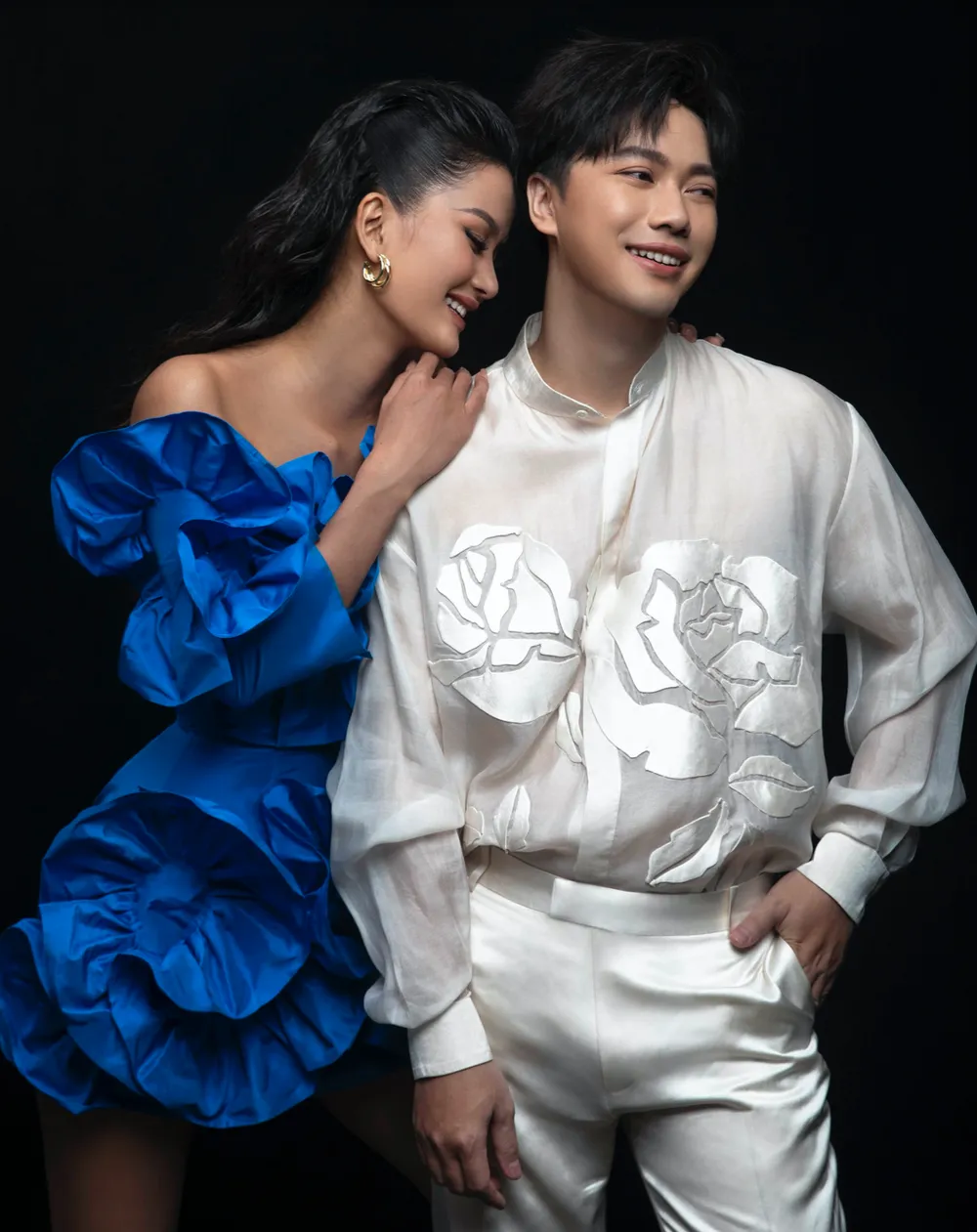 NTK Trần Hùng mang tảo biển, nhựa sinh học vào BST thứ 8 ở London Fashion Week 2022  ảnh 8