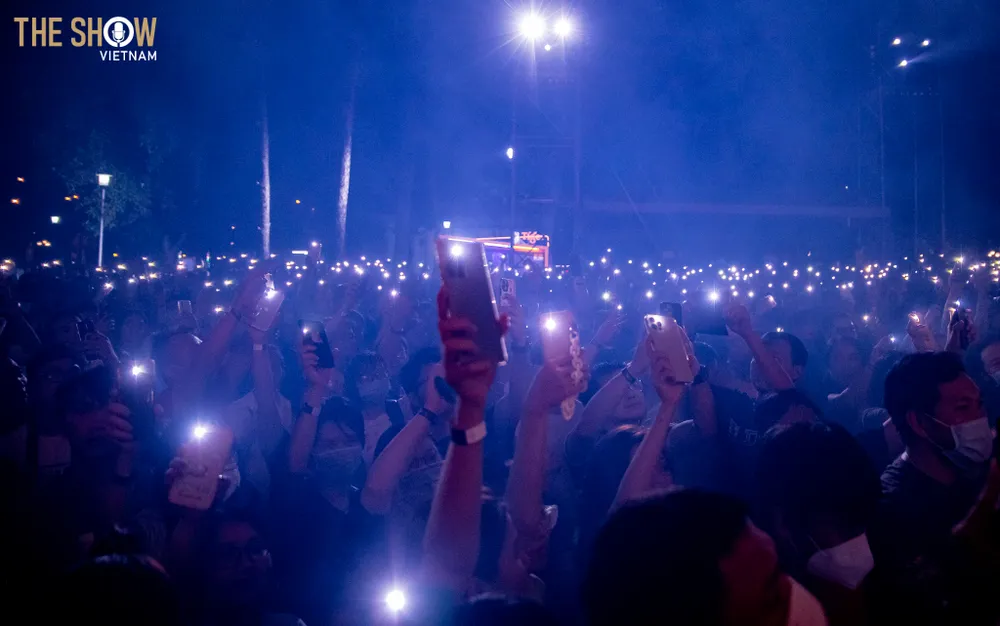 Gần 5.000 khán giả đến với Live concert “Đường đến ngày vinh quang” của Bức Tường ảnh 10