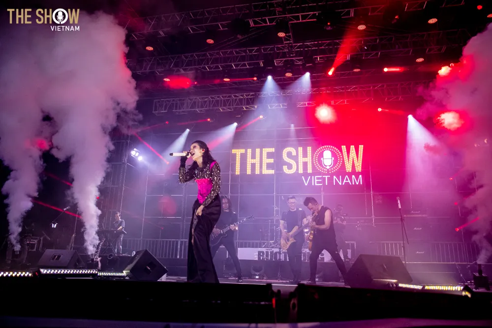 Gần 5.000 khán giả đến với Live concert “Đường đến ngày vinh quang” của Bức Tường ảnh 6