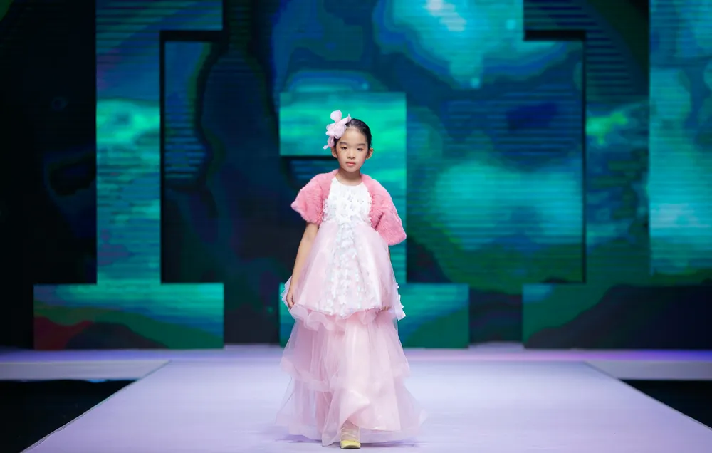 Ý nghĩa, mãn nhãn cùng Tuần lễ Thời trang trẻ em Việt Nam 2022 ảnh 12