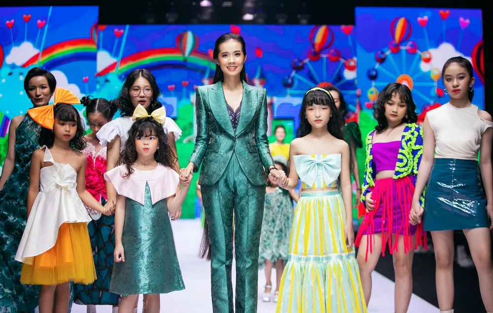 Ý nghĩa, mãn nhãn cùng Tuần lễ Thời trang trẻ em Việt Nam 2022 ảnh 15