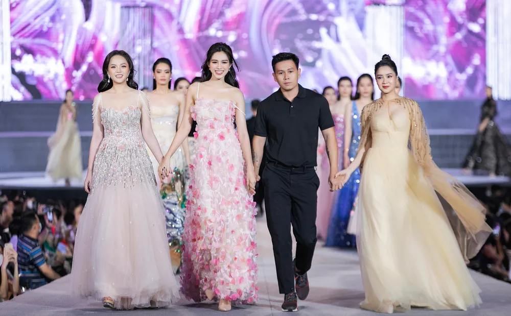 Thí sinh Lê Nguyễn Bảo Ngọc cao 1,85m vào thẳng top 20 Hoa hậu Thế giới Việt Nam 2022 ảnh 7