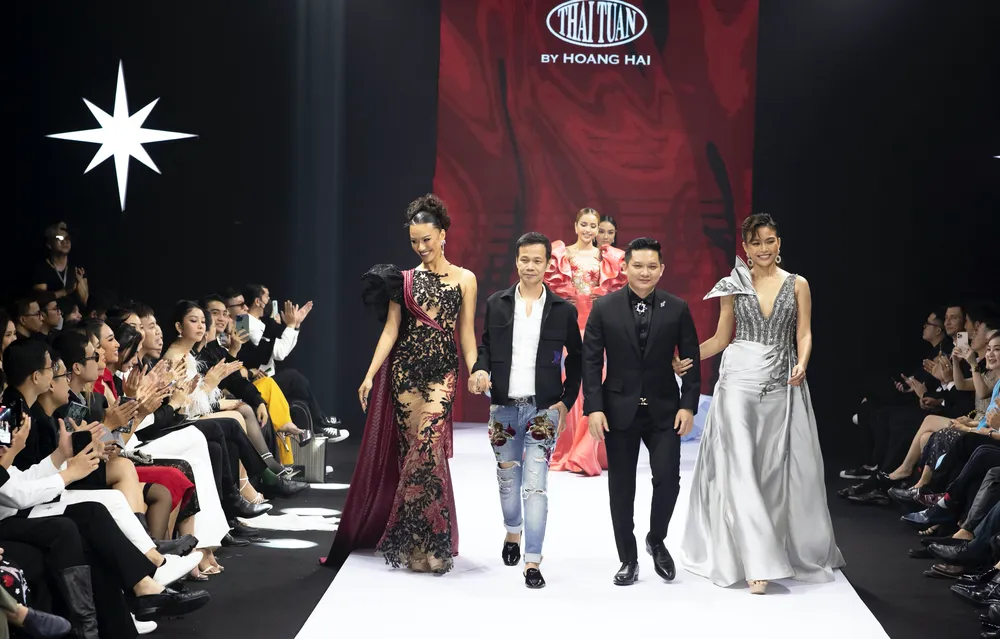Top 71 Hoa hậu Hoàn vũ Việt Nam 2022 toả sáng cùng “Vinawoman Fashion Show” ảnh 4