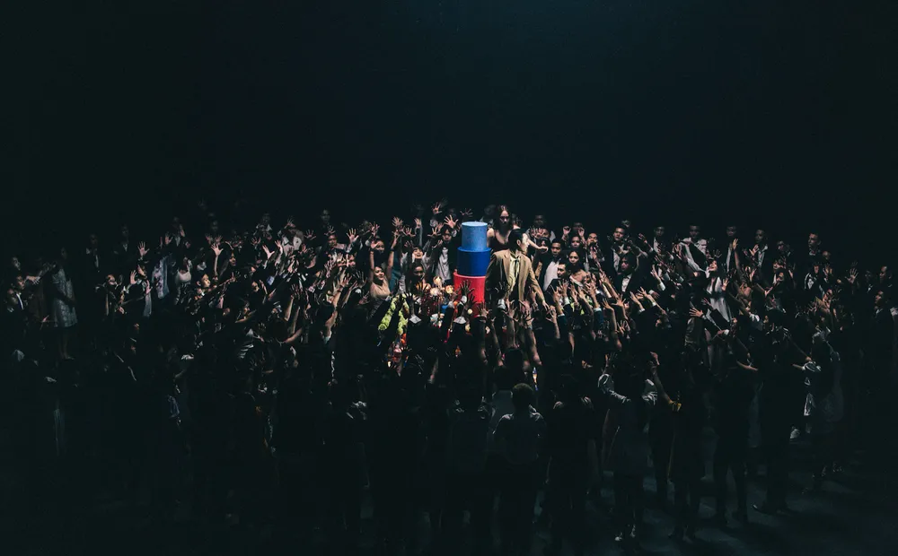 Sự trở lại đầy ấn tượng của Trúc Nhân ​trong MV mới ảnh 4