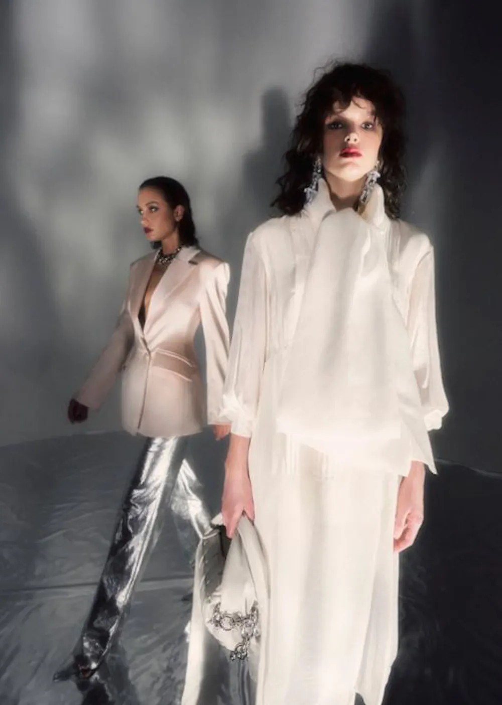 Nhà thiết kế Công Trí ra mắt Bộ sưu tập Thu Đông 2022  ảnh 5