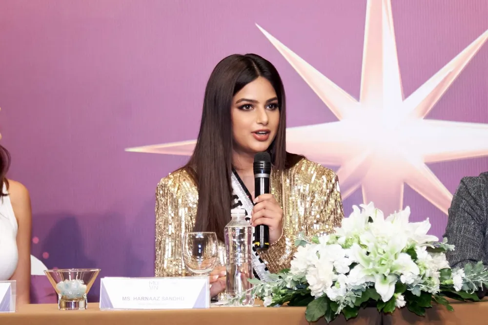 Trước thềm chung kết Hoa hậu Hoàn vũ Việt Nam 2022, Harnaaz Sandhu, Catriona Gray và Natalie Glebova nói về Top 41 ảnh 2