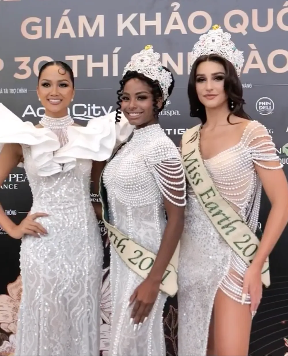 Hoa hậu Lindsey Coffey, Hoa hậu Destiny Evelyn Wagner làm giám khảo chung kết Hoa hậu Các dân tộc Việt Nam 2022 ảnh 3