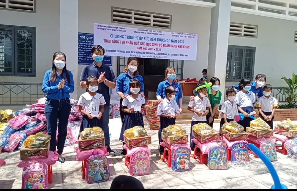 Tuổi trẻ Đoàn Liên hiệp HTX Thương mại TPHCM hết mình vì cộng đồng ảnh 2