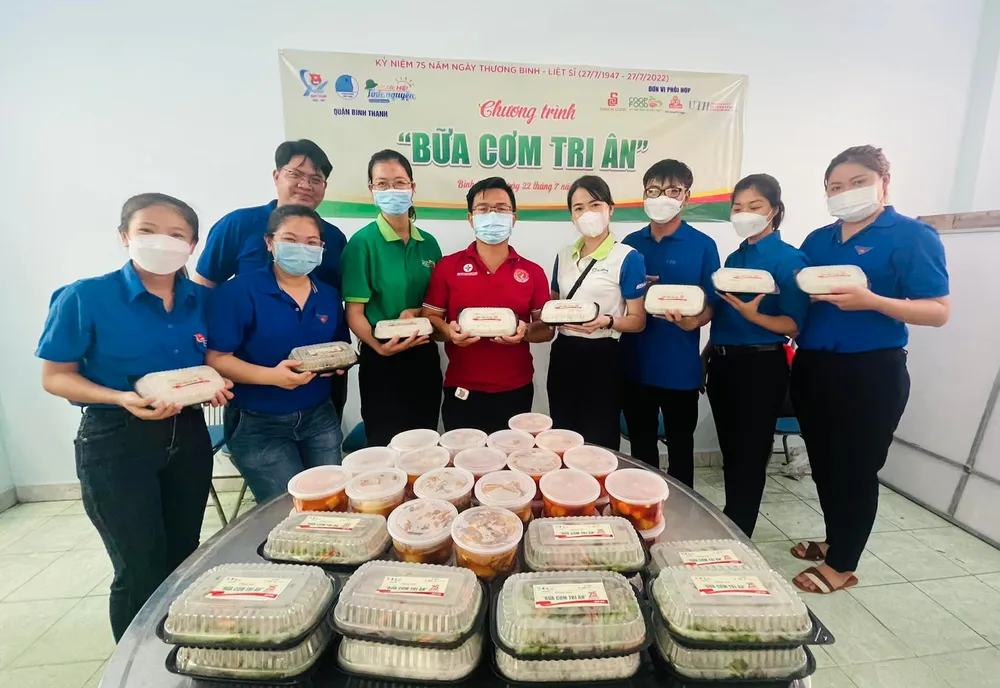 Tuổi trẻ Đoàn Liên hiệp HTX Thương mại TPHCM hết mình vì cộng đồng ảnh 3