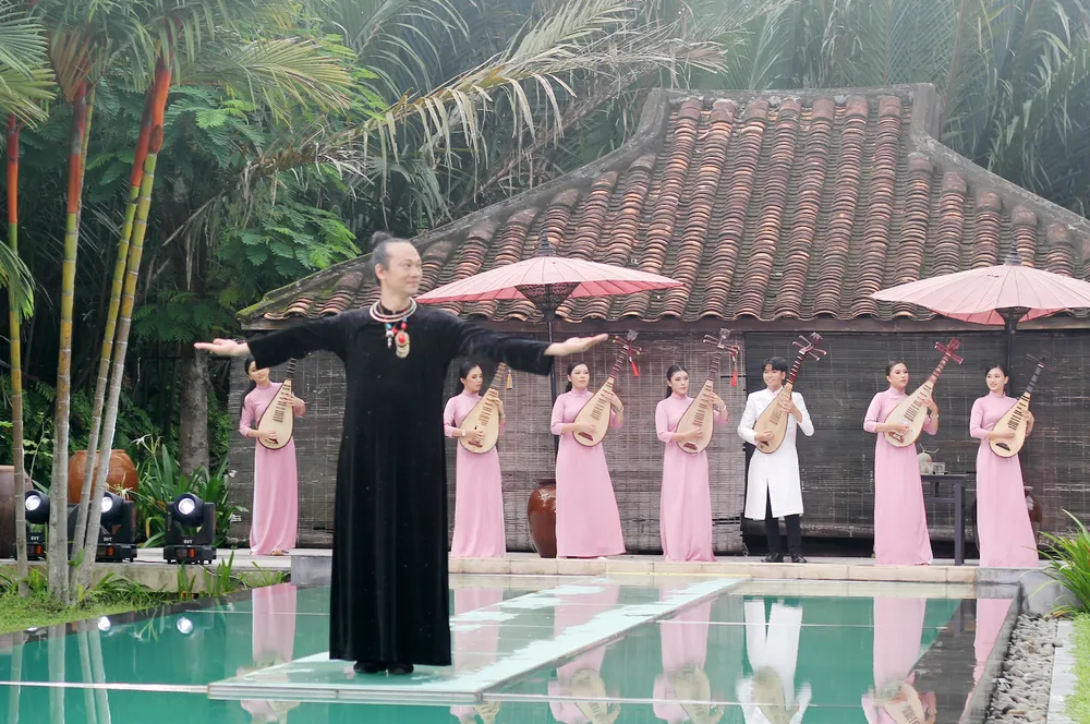 NTK Hoài Sang ra mắt bộ sưu tập dạ yến độc đáo ảnh 7