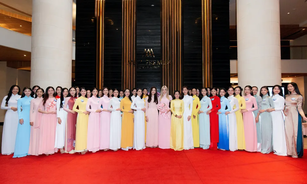 Hoa hậu Thế giới 2021 Karolina Bielawski: Tôi cảm nhận được sự nồng hậu của người Việt Nam ảnh 2