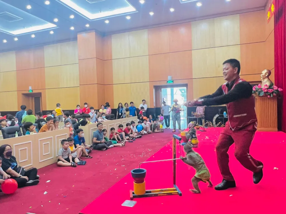 Vui nhộn "Ngày hội trăng rằm 2022" ảnh 9