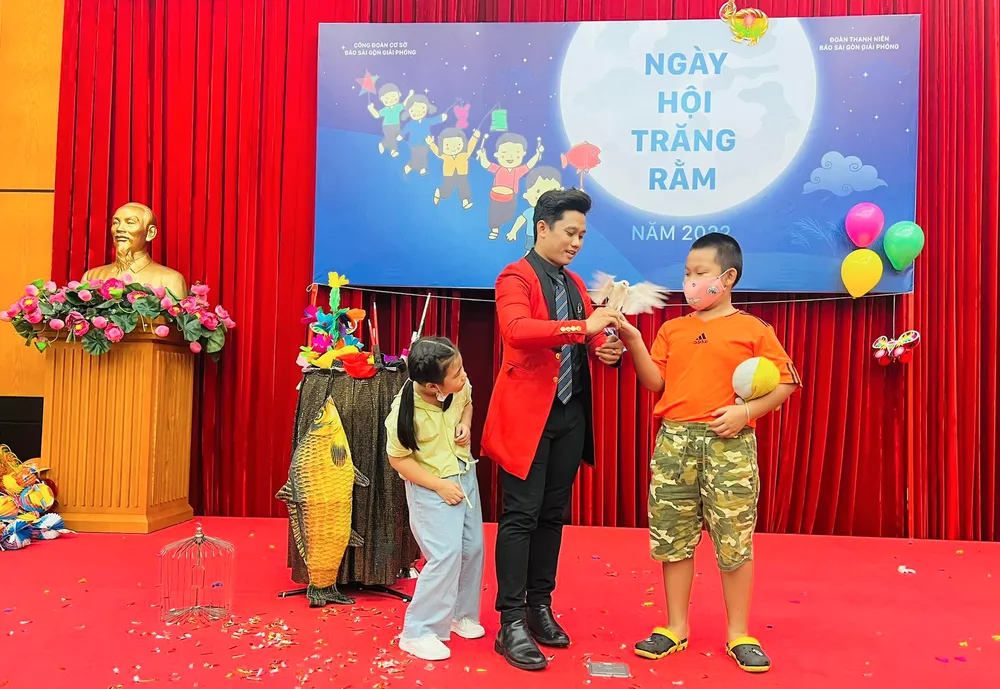 Vui nhộn "Ngày hội trăng rằm 2022" ảnh 6