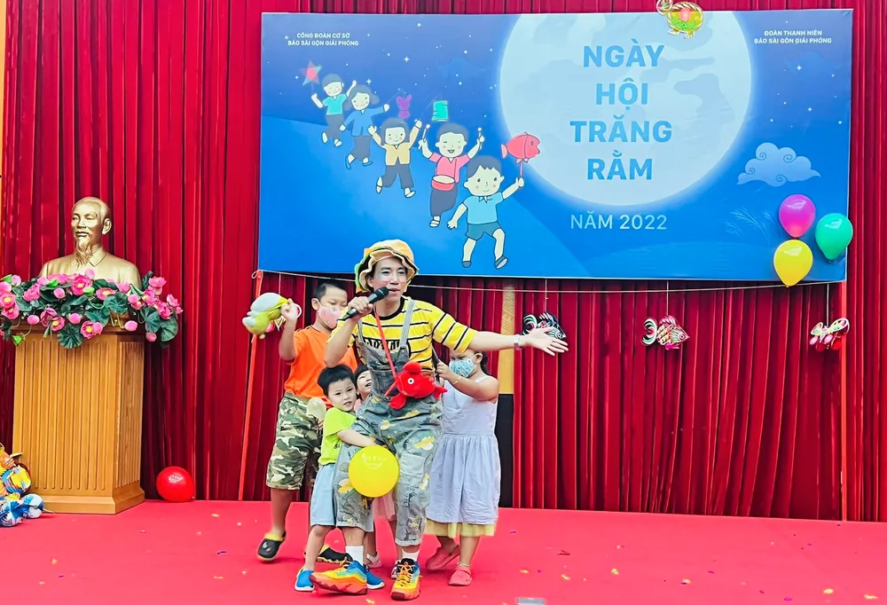 Vui nhộn "Ngày hội trăng rằm 2022" ảnh 3