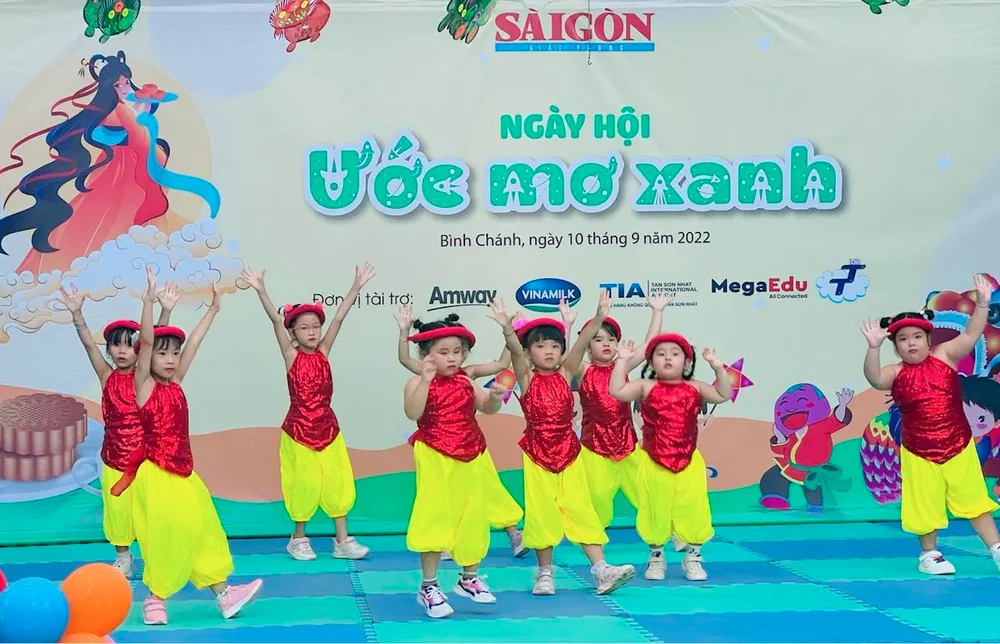 Mang Đêm hội trăng rằm về với trẻ em Bình Chánh ảnh 16