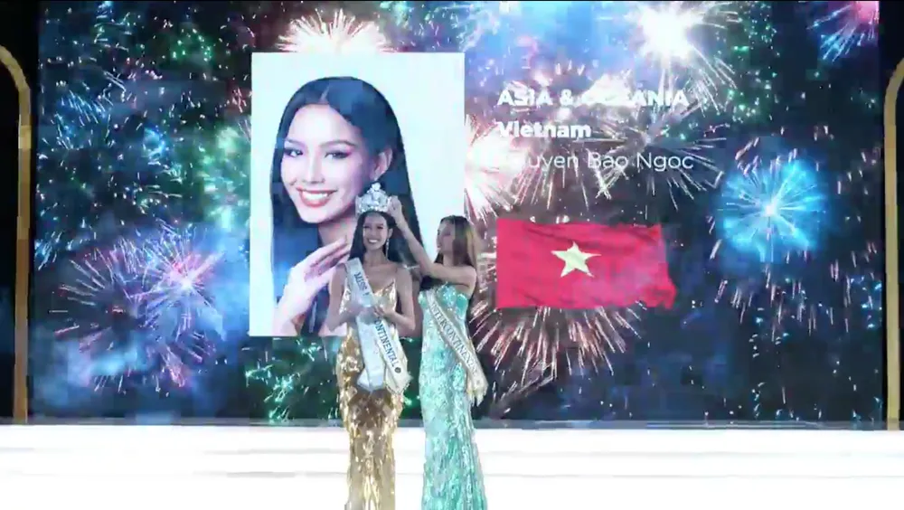 Lê Nguyễn Bảo Ngọc đăng quang Hoa hậu Liên lục địa 2022 ảnh 8
