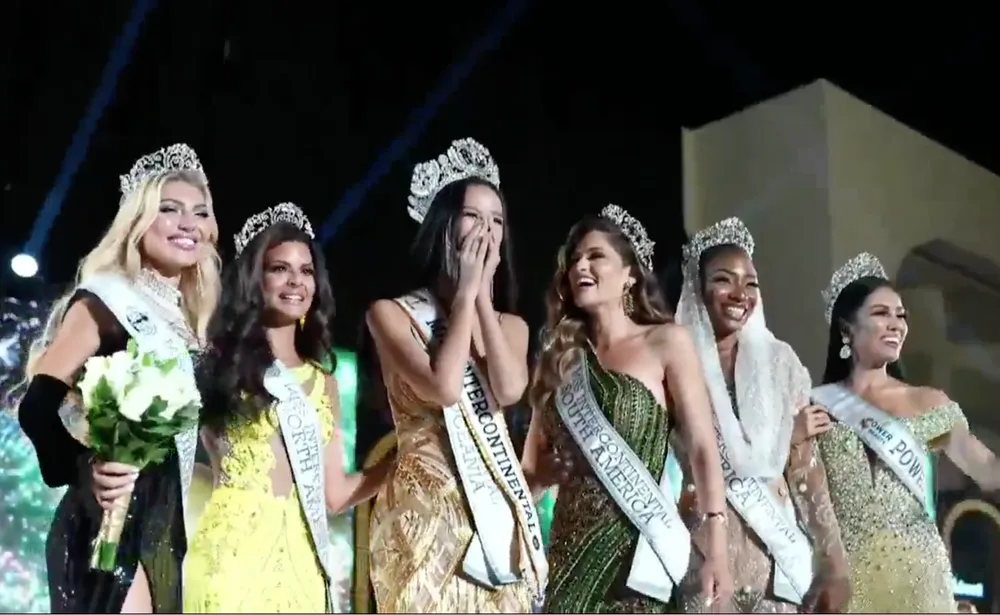 Lê Nguyễn Bảo Ngọc đăng quang Hoa hậu Liên lục địa 2022 ảnh 10