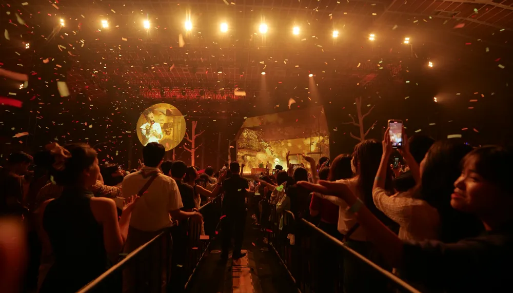 Hoàng Dũng kết hợp cùng Ưng Đại Vệ, Orange, GDucky cháy hết mình tại Yên Concert  ảnh 7