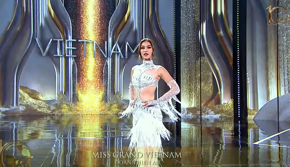 Hoa hậu Đoàn Thiên Ân “lột xác” trong bán kết Hoa hậu Hòa bình Quốc tế 2022 ảnh 3