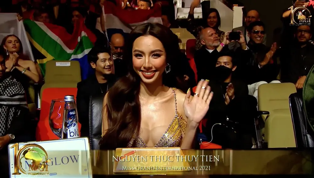 Hoa hậu Đoàn Thiên Ân “lột xác” trong bán kết Hoa hậu Hòa bình Quốc tế 2022 ảnh 7