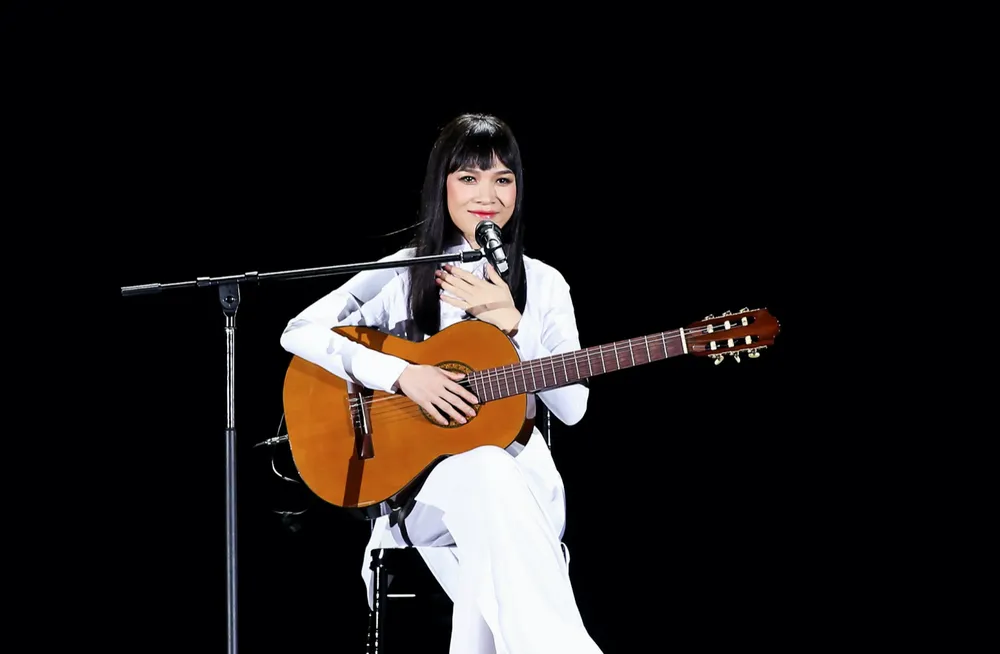 Mỹ Tâm bùng nổ trong liveshow cá nhân quy mô 30.000 khán giả tại Sân vận động Mỹ Đình ảnh 7