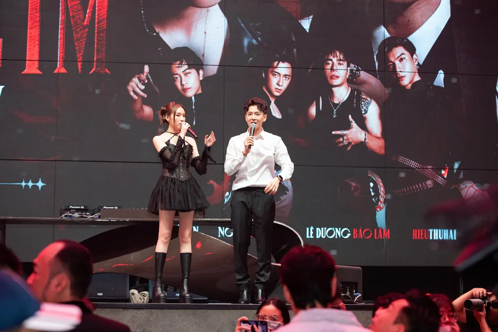 Bộ đôi Ngô Kiến Huy - đạo diễn Đinh Hà Uyên Thư trở lại hợp tác trong MV mới ảnh 2