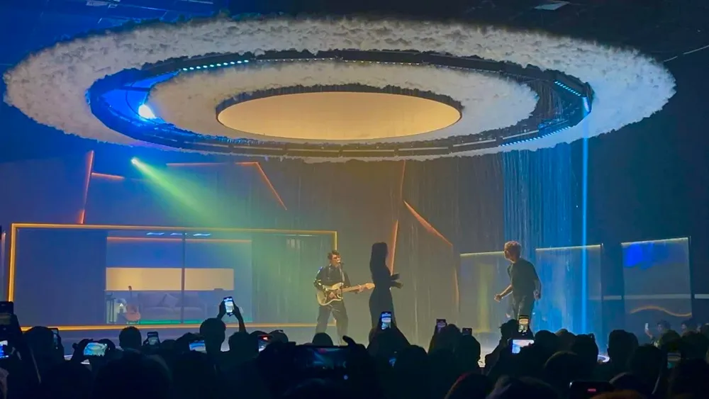 Không gian âm nhạc 4D đầu tiên tại Việt Nam ảnh 3